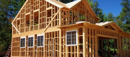 Стоит ли строить каркасный дом: плюсы и минусы
